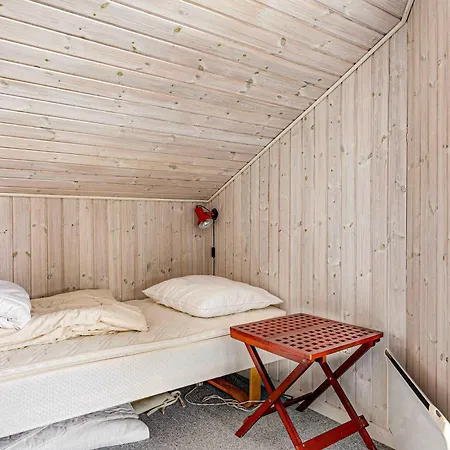 Modern With 200m To *