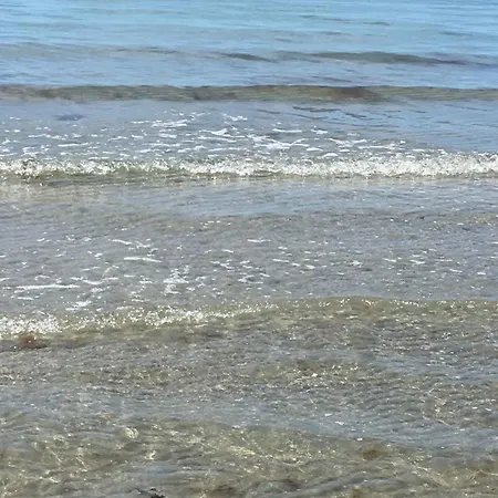 Дом отдыха Modern With 200m To