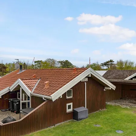 Modern With 200m To Store Fuglede