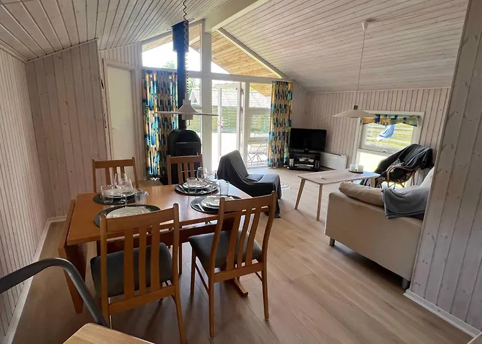 Modern With 200m To Holiday home Store Fuglede